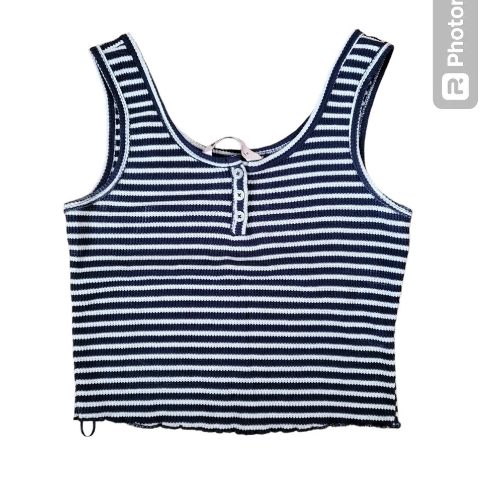 💕So Striped cropped tank top